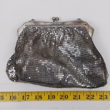 Vintage Silver Mesh Evening Clutch Purse Kiss Lock Made in Hong Kong Retro Bag