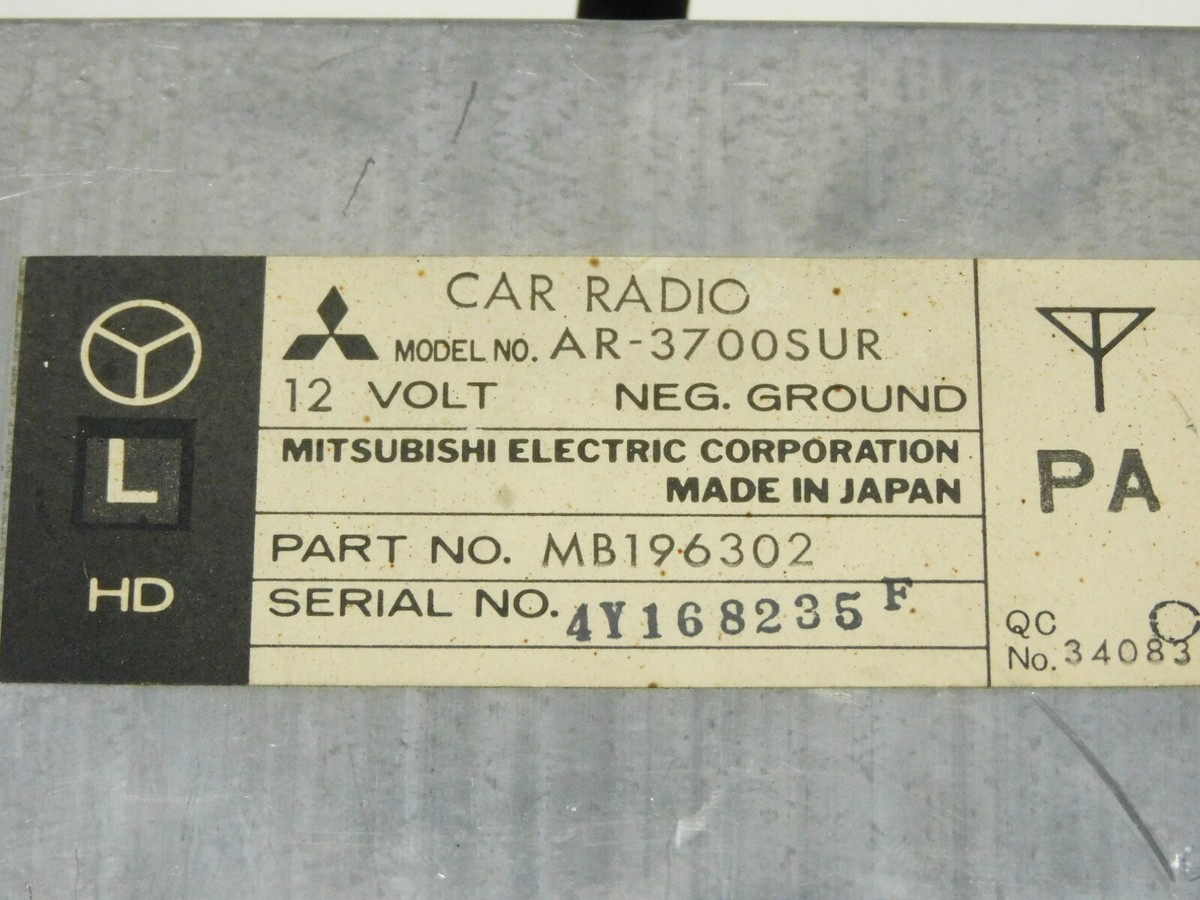 Vintage Mitsubishi Model AR-3700SUR Car Radio 12 Volt Neg Vintage Mitsubishi Model AR-3700SUR Car Radio 12 Volt Neg
