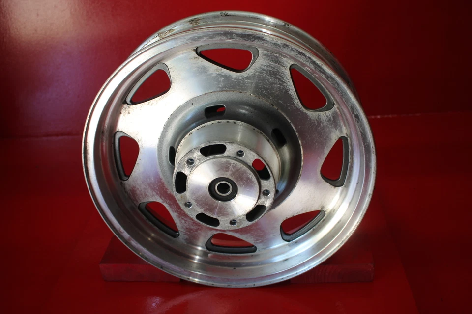 00 LLANTA DELANTERA SUZUKI INTRUDER 1500 LC Foto 3 de 4