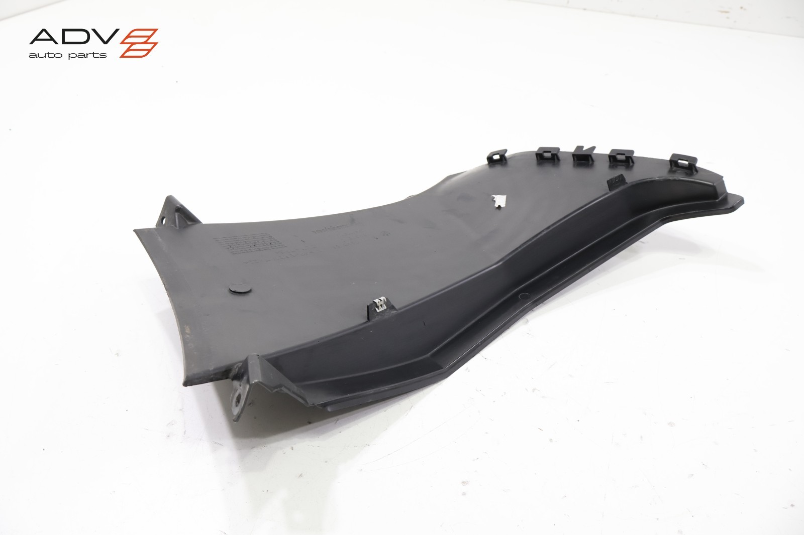 2014 - 2020 BMW i8 I12 FRONT BUMPER RIGHT SIDE LOWER AIR DUCT COVER OEM