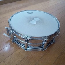 Ludwig snare drum aluminum shell LM400 with case