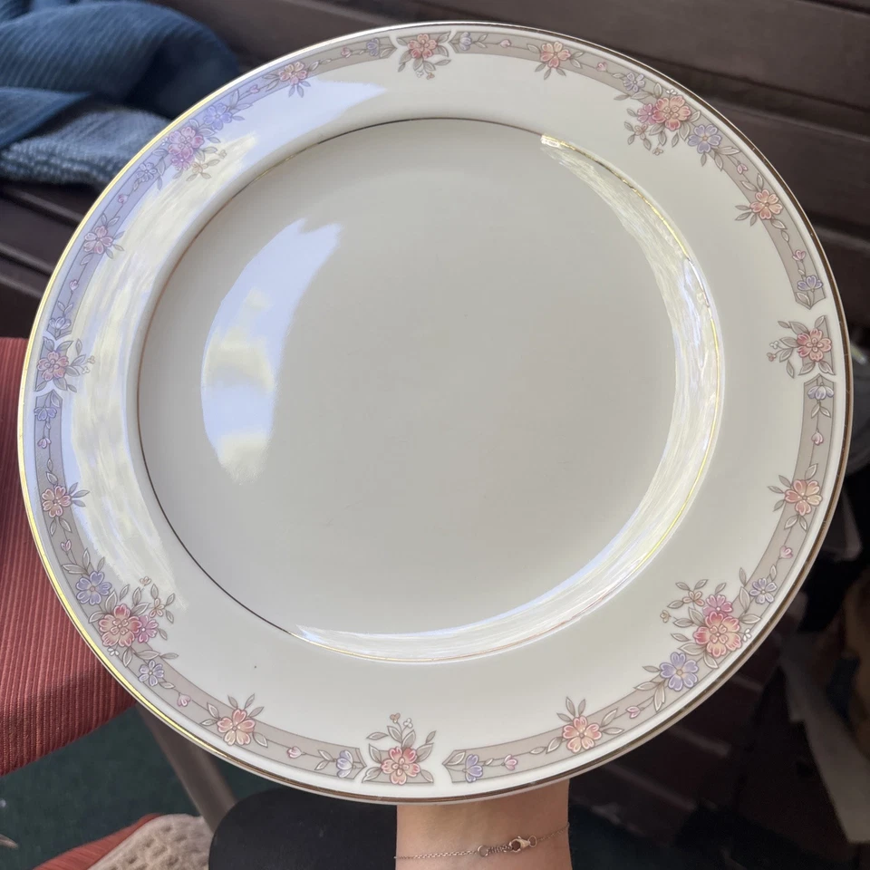 Sango Regency Monroe 10 3/4" Dinner Plates Set of 4 - Image 2 of 4