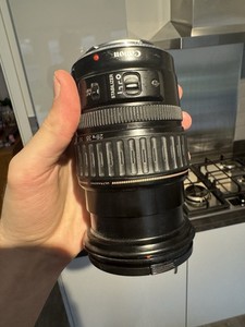 Canon EF Zoom Lens 28-135mm f/3.5-5.6 IS USM