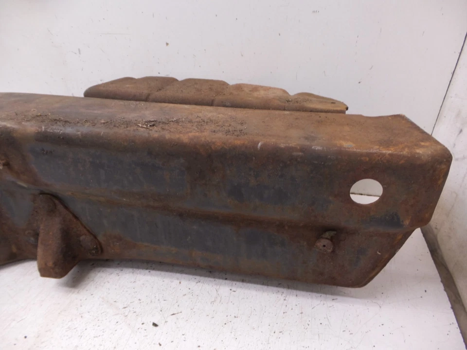 Soporte de impacto refuerzo parachoques delantero metálico Camaro 78-81 original GM Foto 2 de 4