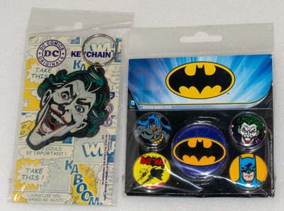 Batman Official Badge Pack und Joker Keychain (Neu)