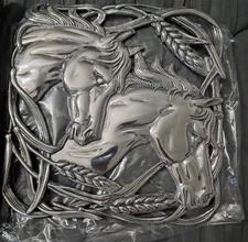 Arthur Court Aluminum Horse Head Trivet Vintage 2001 Equestrian Horses Wheat