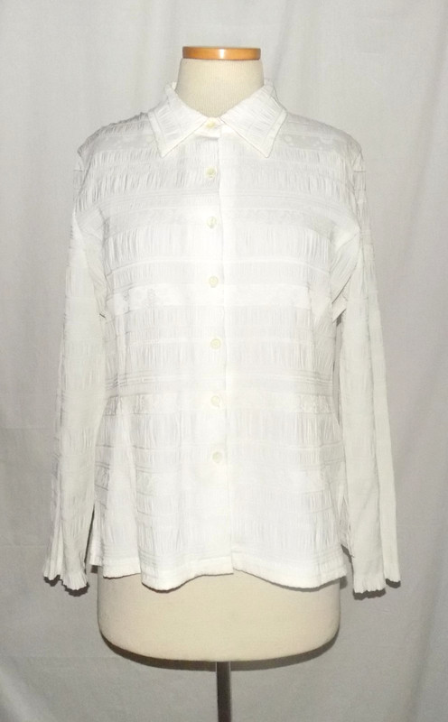 Misook Smocked Button Front Shirt Blouse Ivory Long Sleeve Polyester Blend L