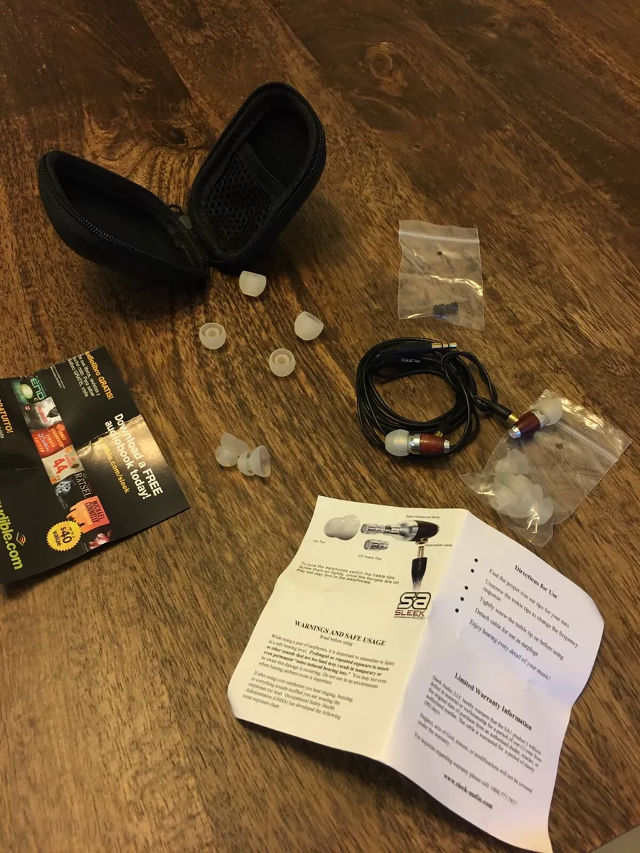 Sty 2025 blk earbuds