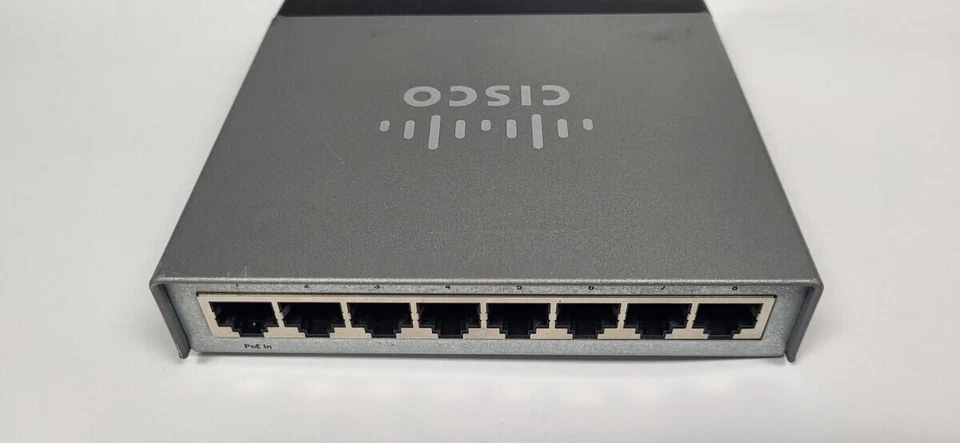 Cisco SG200-08 | Switch Smart 8 Porte Gigabit | QoS | VLAN - Immagine 3 di 3