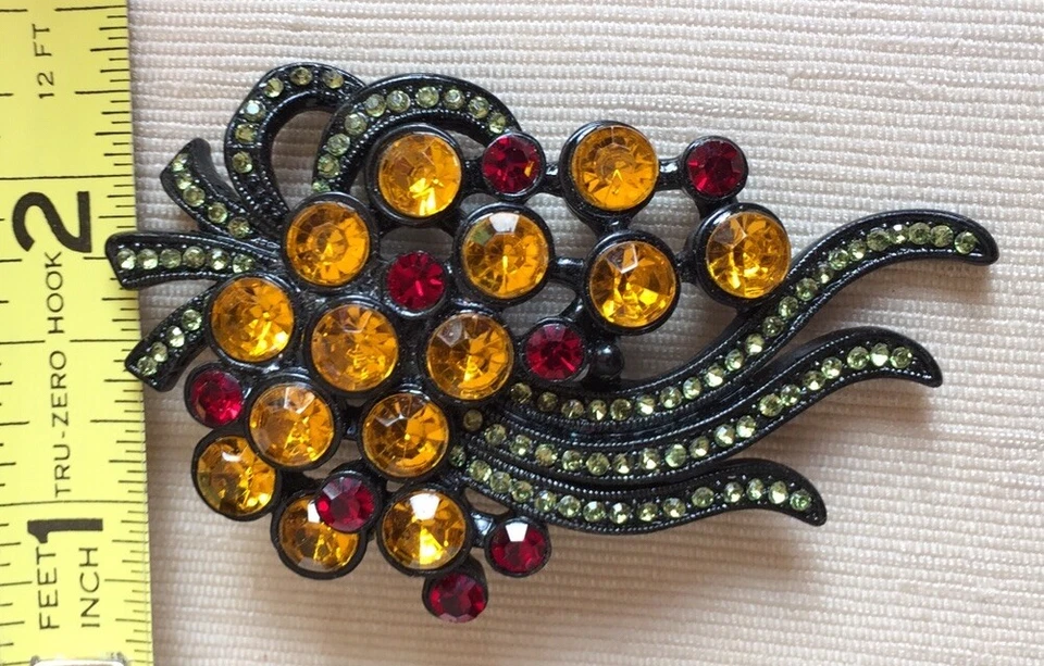 Vintage Pendant Pin Brooch Peridot Citrine Red Crystals Black Fashion Jewelry - Image 2 of 4