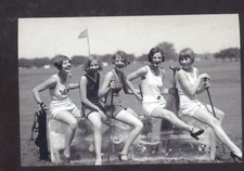 REAL PHOTO 1920s FLAPPER GIRLS LADY GOLFERS ON ICE CUBE GOLF POSTCARD COPY