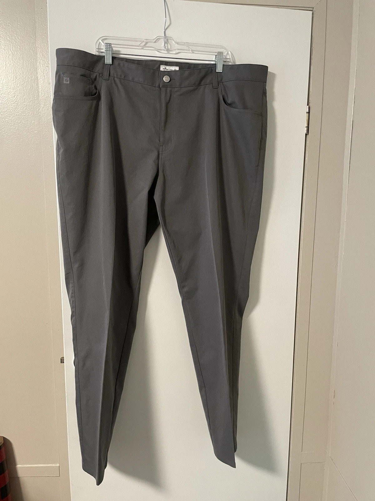 Peter Millar EB66 Performance Gold Dress Pants Mens 44x32 Gray 5-Pocket Golf
Opens in a new window o