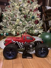 Vintage XTM Monster Truck MT 1/8 .28 Nitro RC 1:8 gas Powered Race Truck Clean