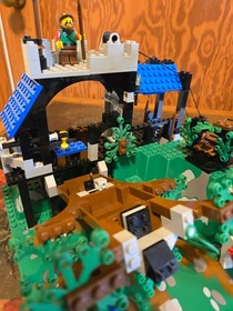 LEGO 6079 DARK FOREST: Dark Forest Fortress  - 100% w/box & instructions