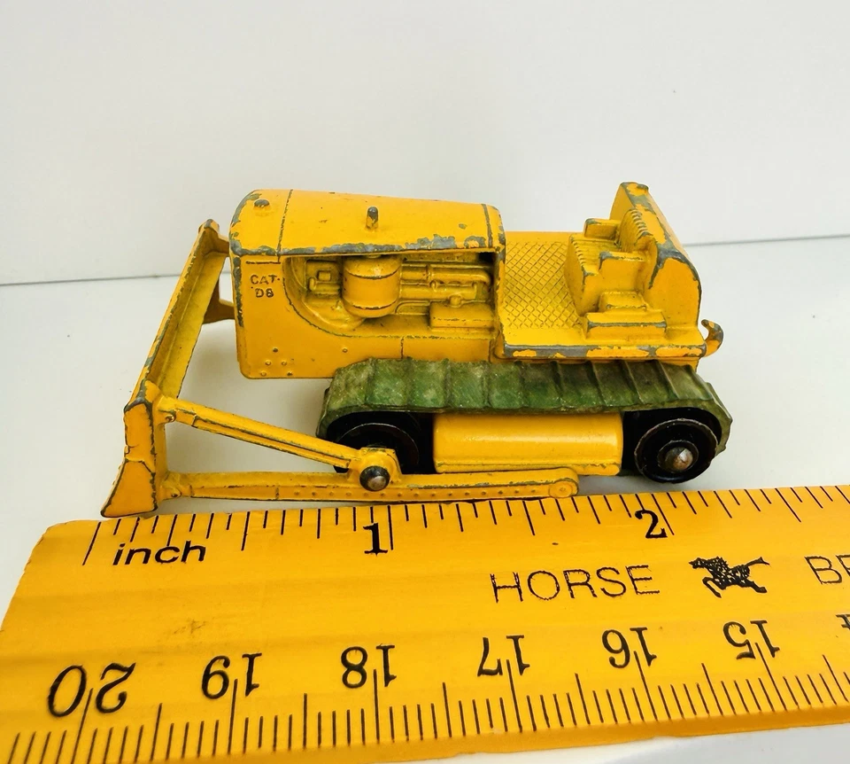 Vintage 1950s Lesney Matchbox #18 Caterpillar D8 Bulldozer Original Tracks - Image 2 of 4