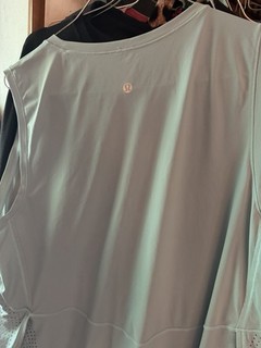 lululemon athletica Breathable Stretch Women’s Gray Tank L Round Neck