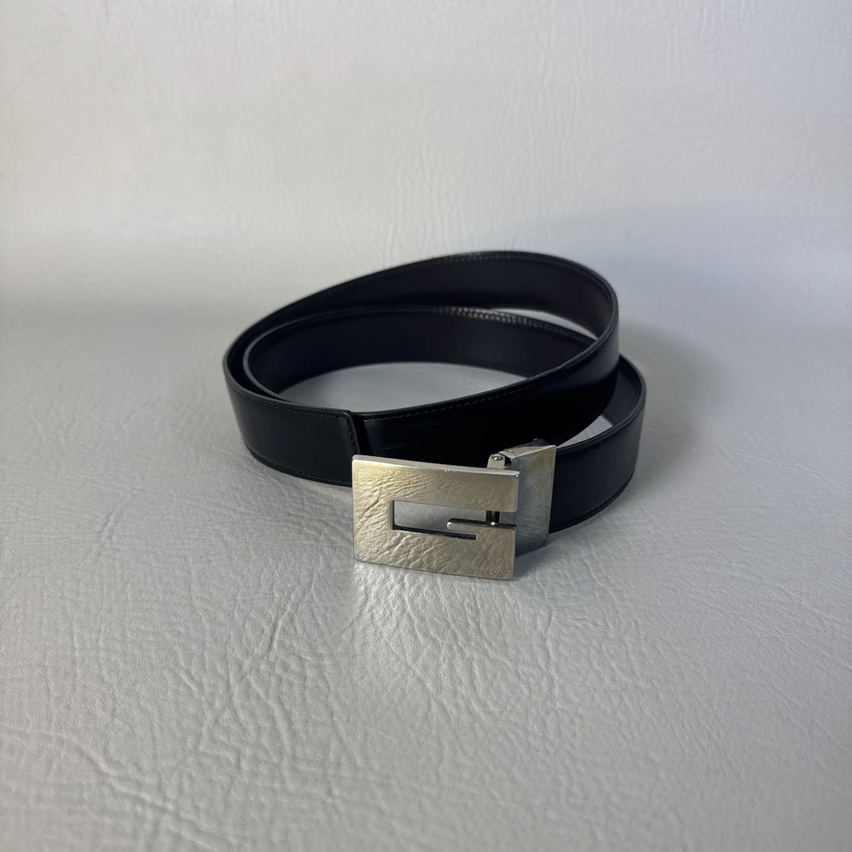 Gucci Black Leather Belt With Silver Buckle Size 80/32 #036-1192