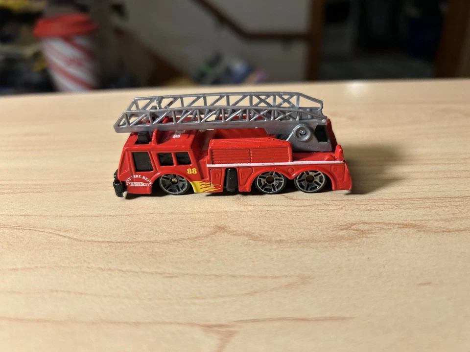 Camión de bomberos Maisto con escalera suelto Foto 4 de 4