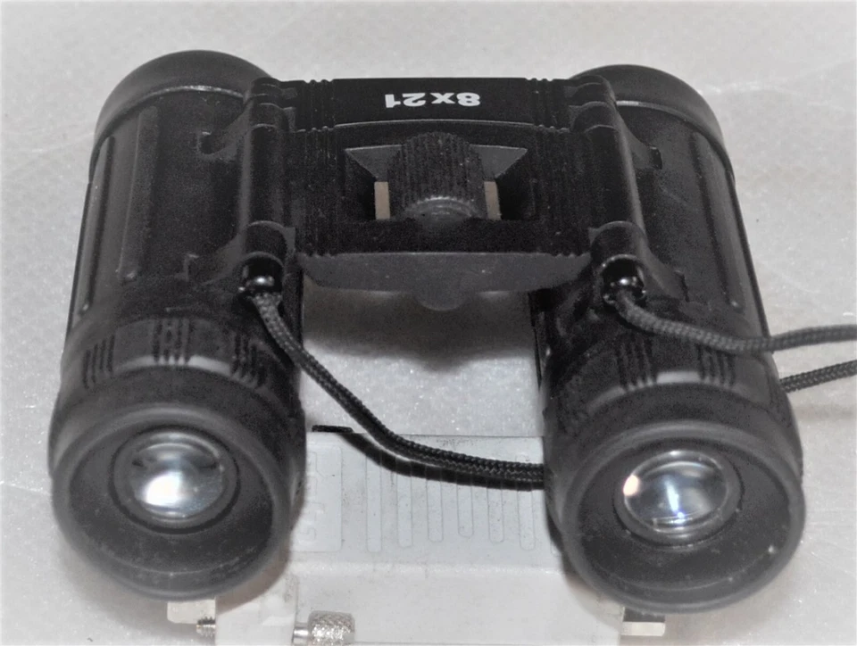 UNBRANDED MINI BINOCULARS 8 X 21 IN CASE COMMERCIAL SURPLUS GOOD - Image 2 of 3