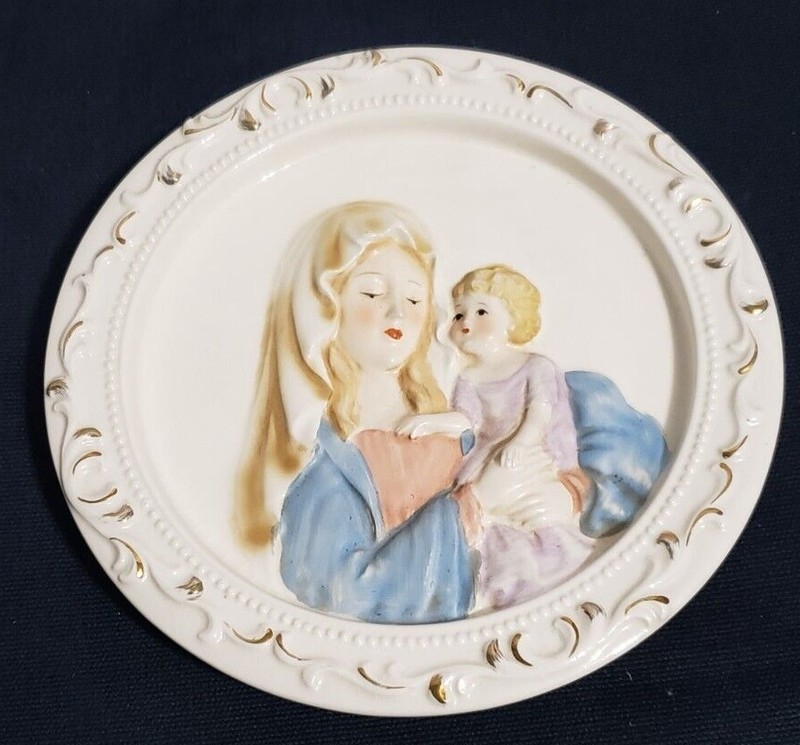 Norcrest Plate Mother Mary & Baby Jesus 7" Across Made In Japan