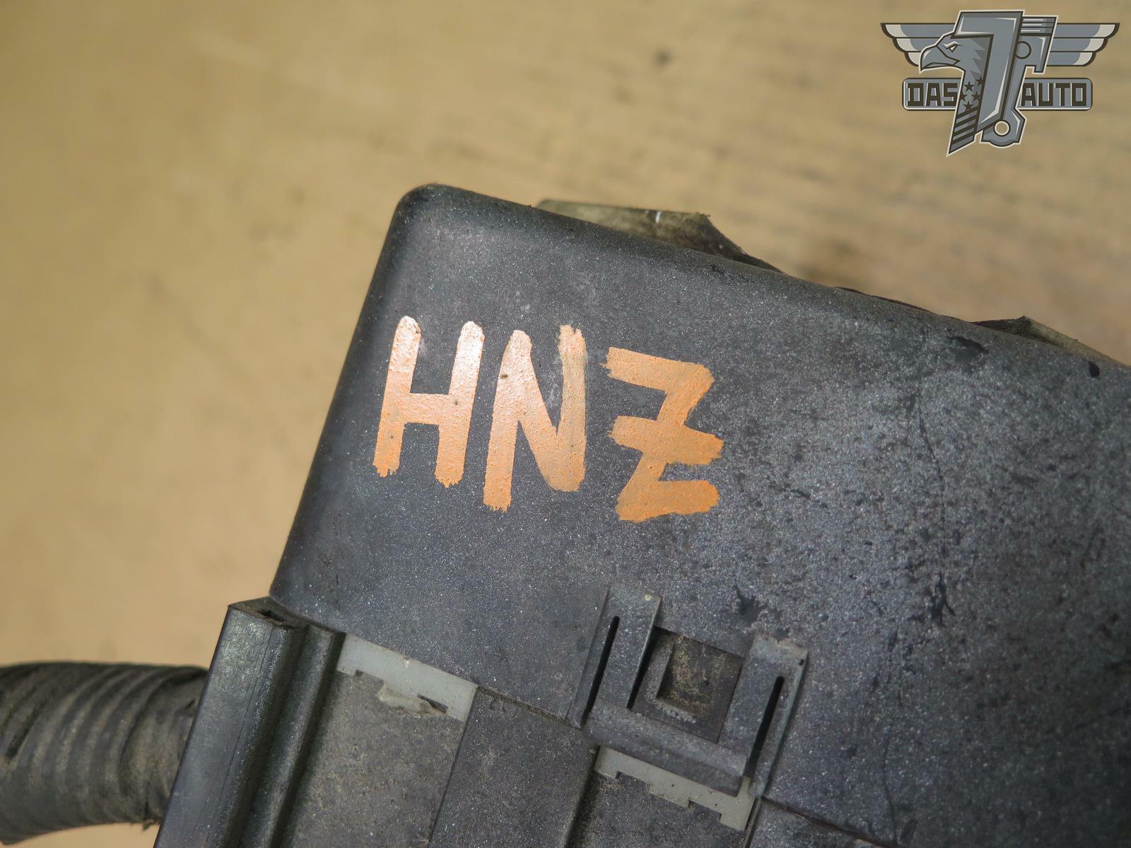 🥇8489 NISSAN Z31 300ZX VG30 NON TURBO ENGINE FUSE RELAY BOX MODULE OEM