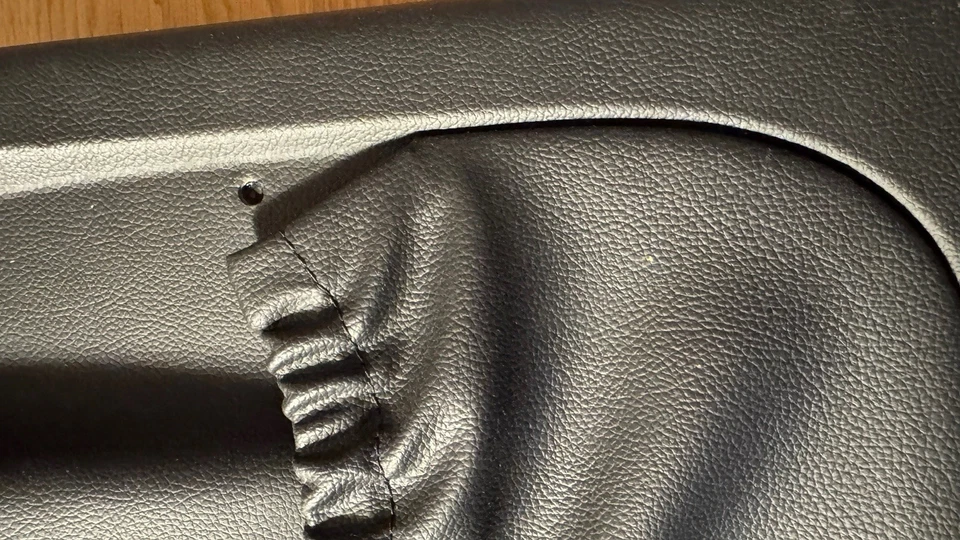 05-07 Mercedes W203 C55 AMG NEGRO Cubierta trasera asiento lado conductor delantero izquierdo negro Foto 2 de 4