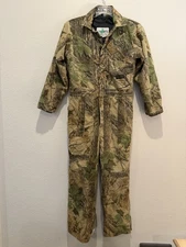 Vintage 90s Liberty Realtree Hardwoods Camouflage Insulated Coveralls Men’s M?
