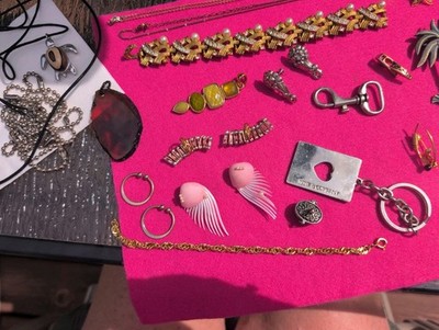 Over 20 Items Vintage Jewelry,Necklaces, Earrings, Bracelets,Misc...
