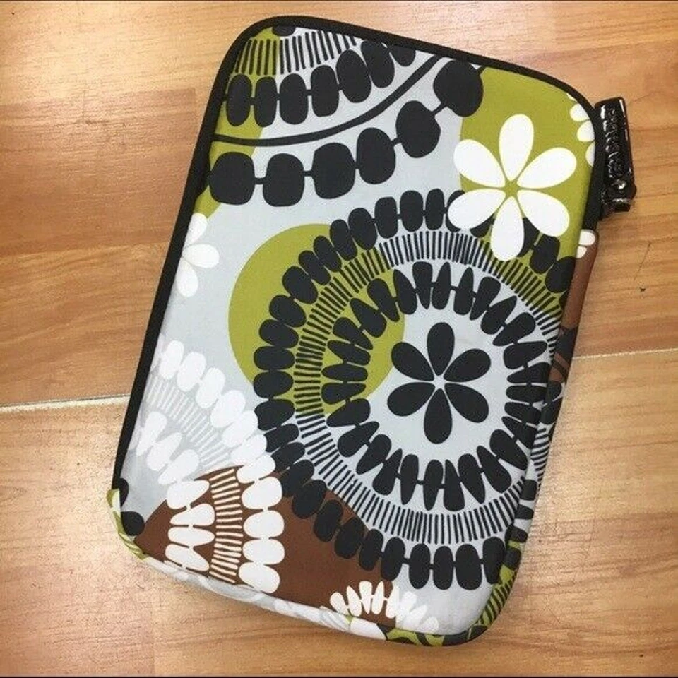 Vera Bradley Cocoa Moss Mini Tablet Holder Neoprene * 8" x 5.5" - Image 2 of 3