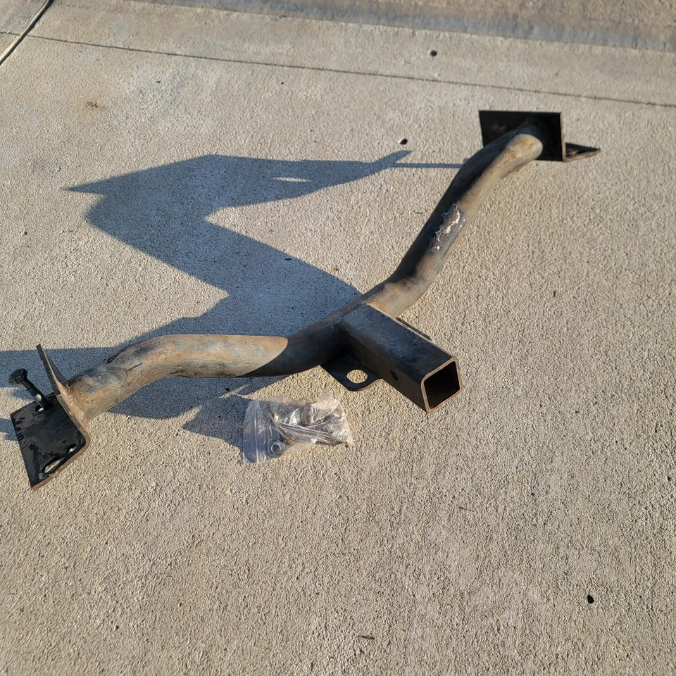 Engate de reboque Volvo 240 original 2" completo com ferragens 242 244 245 260 - Imagem 2 de 4