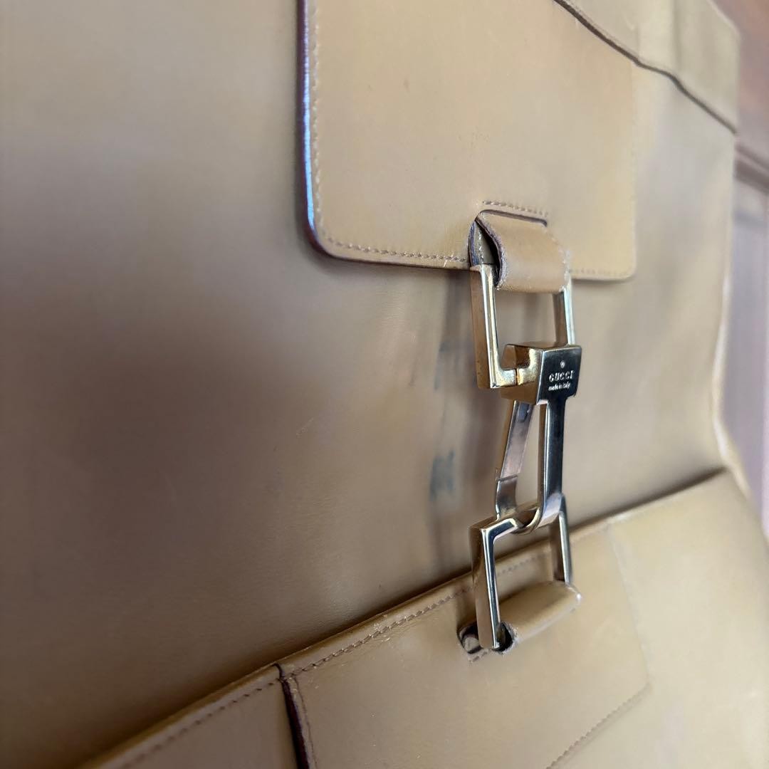 GUCCI Solid Rectangle Tote Hand Bag Leather Beige… - image 9