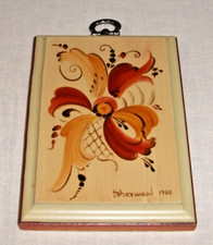 NORWEGIAN ROSEMALING 5" BY 3.5" WOOD WALL PLAQUE SIGNED FOLK ART SHERWOOD 1980