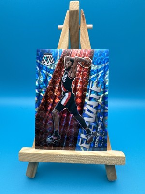 2020-21 Panini Mosaic #4 Derrick Jones Jr. Elevate Mosaic Reactive Blue #/99