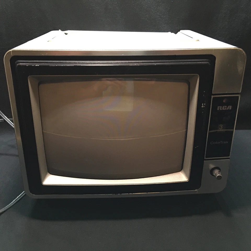 1983 RCA ColorTrak 9" Cube TV Model EJR 295S - Read Description - Image 2 of 4