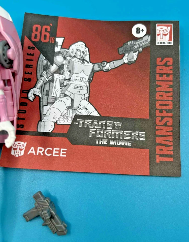 Transformers Toys Studio Series 86-16 Deluxe Class The The Movie Arcee Action Fi - Image 4 of 4