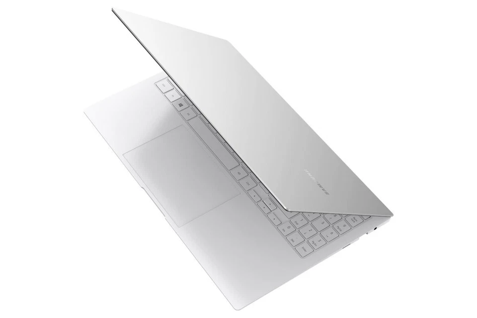 NUEVO Samsung Galaxy Book Pro Blanco 950XDB-KE7 15.6 FHD 8GB RAM Intel Iris Xe Foto 2 de 4