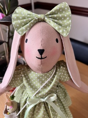  Wunderschönes handgefertigtes Schlappohr Ostern   Hase 