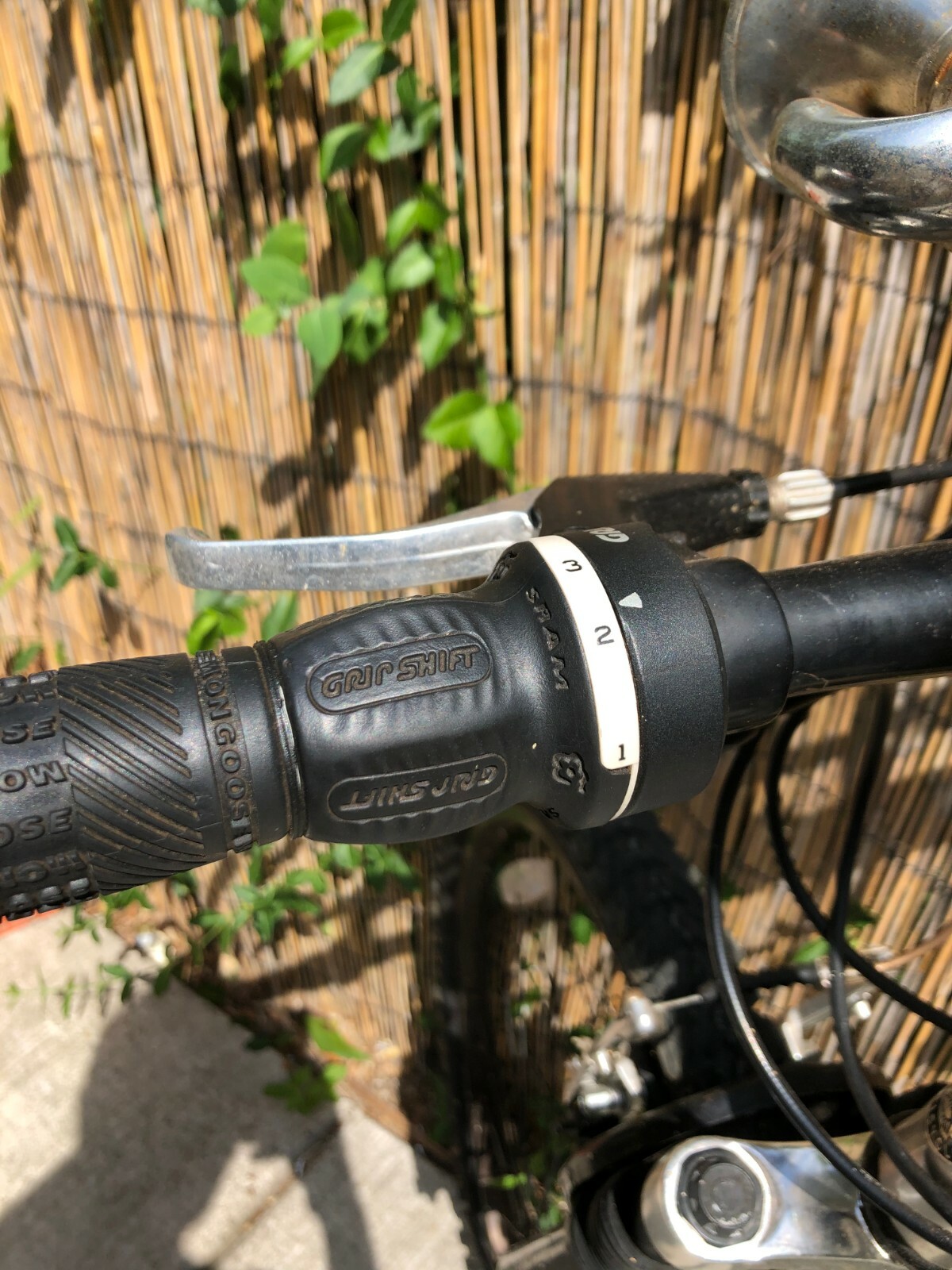 mongoose efx aluminum mountain bike