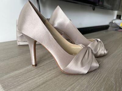 Lovely LEXUS satin shoes (size 5) with matching handbag *RRP