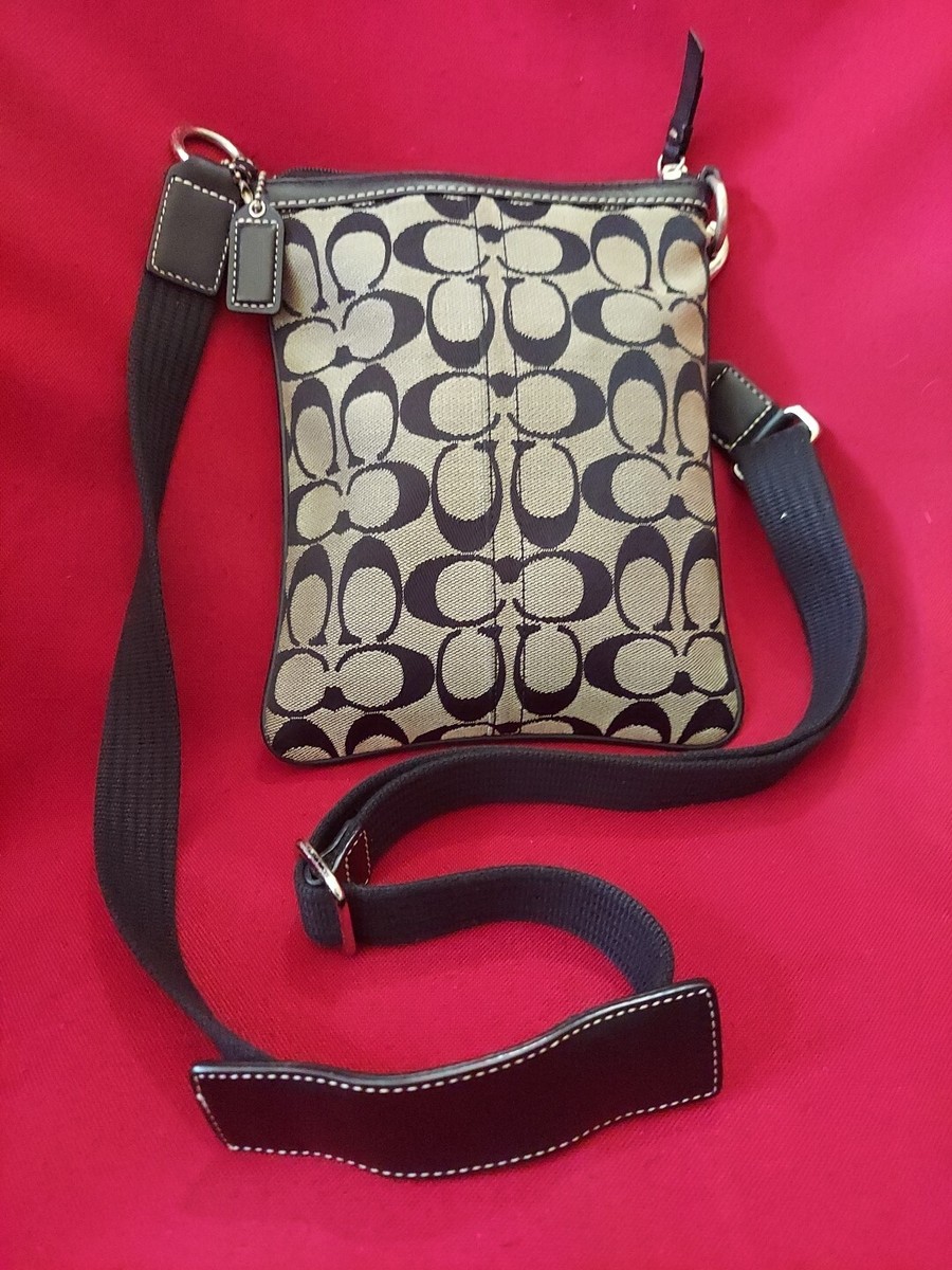 Coach Women's Signature Swingpack Crossbody Messenger Bag