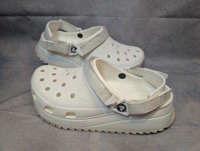 CROCS KLASSISCHE WANDERER CLOGS IN DER FARBE WEISS - UK-GRÖSSE M 10 W 12 Plateau