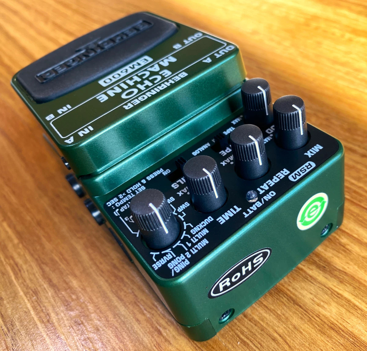 Rare! Behringer EM600 Echo Machine Guitar Delay Pedal Hard To Find In Australia!