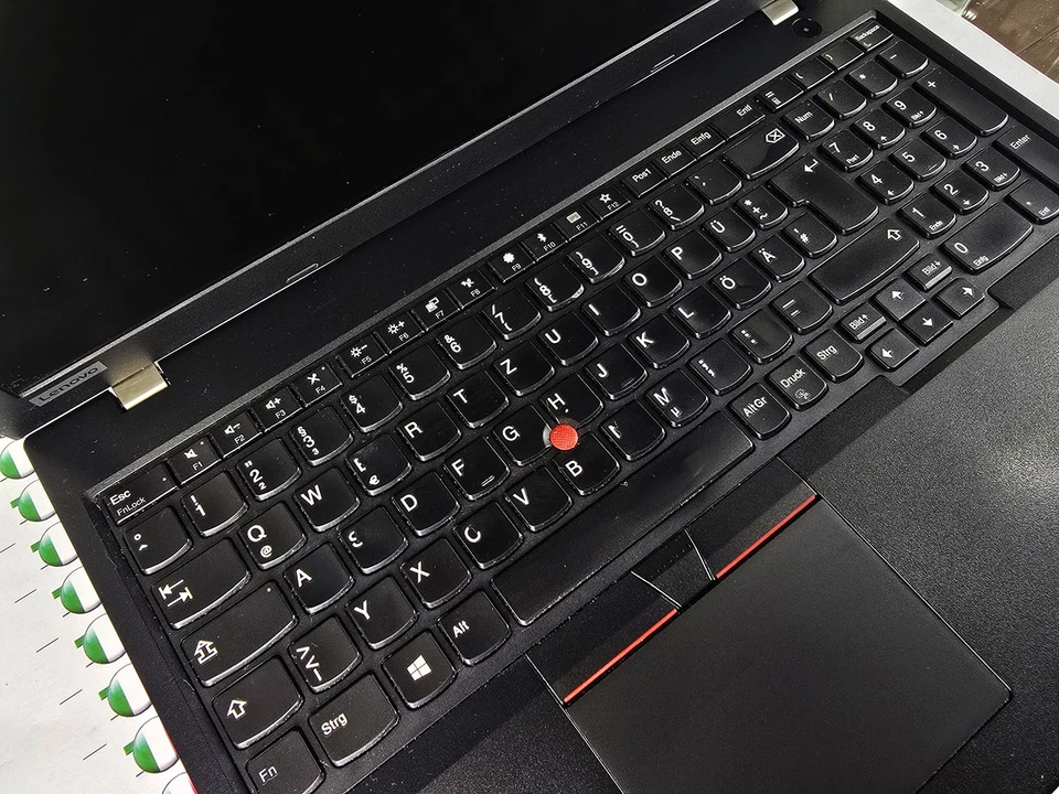 NOTEBOOK LENOVO THINKPAD L580 15.6" i5-7200U RAM 8GB DDR4 SSD 256GB FHD WIN11 - Immagine 3 di 4