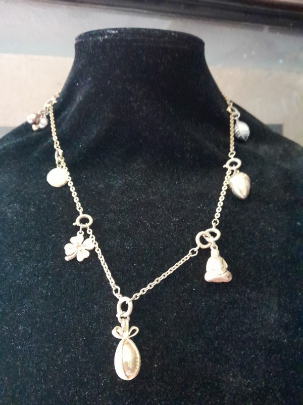 Joan Rivers 8 different styles Charmes  Gold Tone Necklace