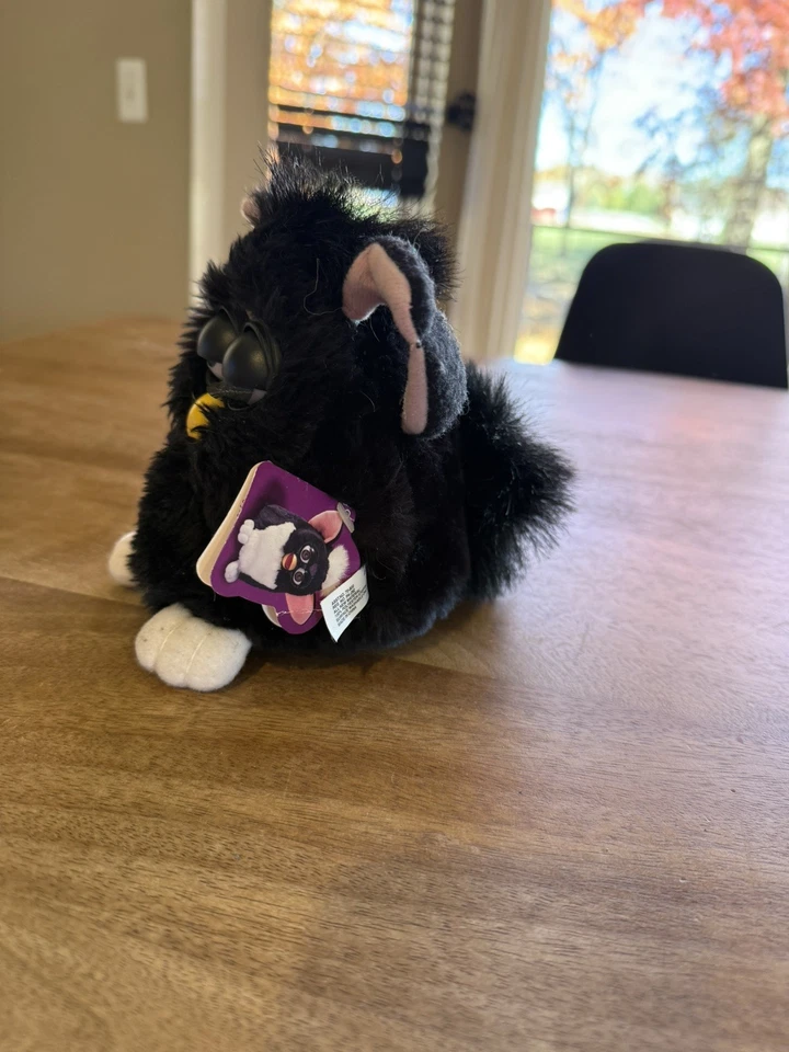 Vtg Original 1998 Furby Black White Blue Eyes 70-800 Tiger Electronics Works NWT - Image 2 of 4