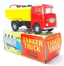 ACME Hong Kong 1:32 British ERF PETROL TANKER TRUCK Friction Plastic 19cm MIB 70