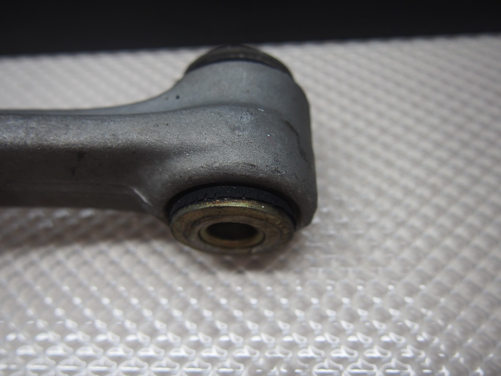 02-06 MASERATI SPYDER M138 4.2L V8 FRONT RIGHT PASSENGER SIDE UPPER CONTROL ARM 
