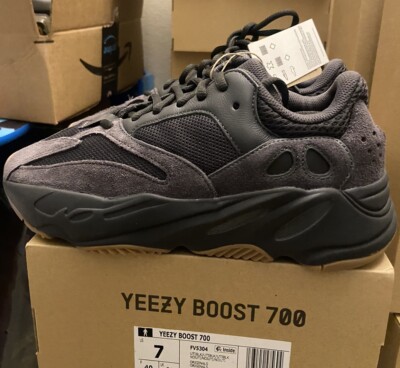 Size adidas Yeezy Boost 700 V1 Utility Black 193104575694|