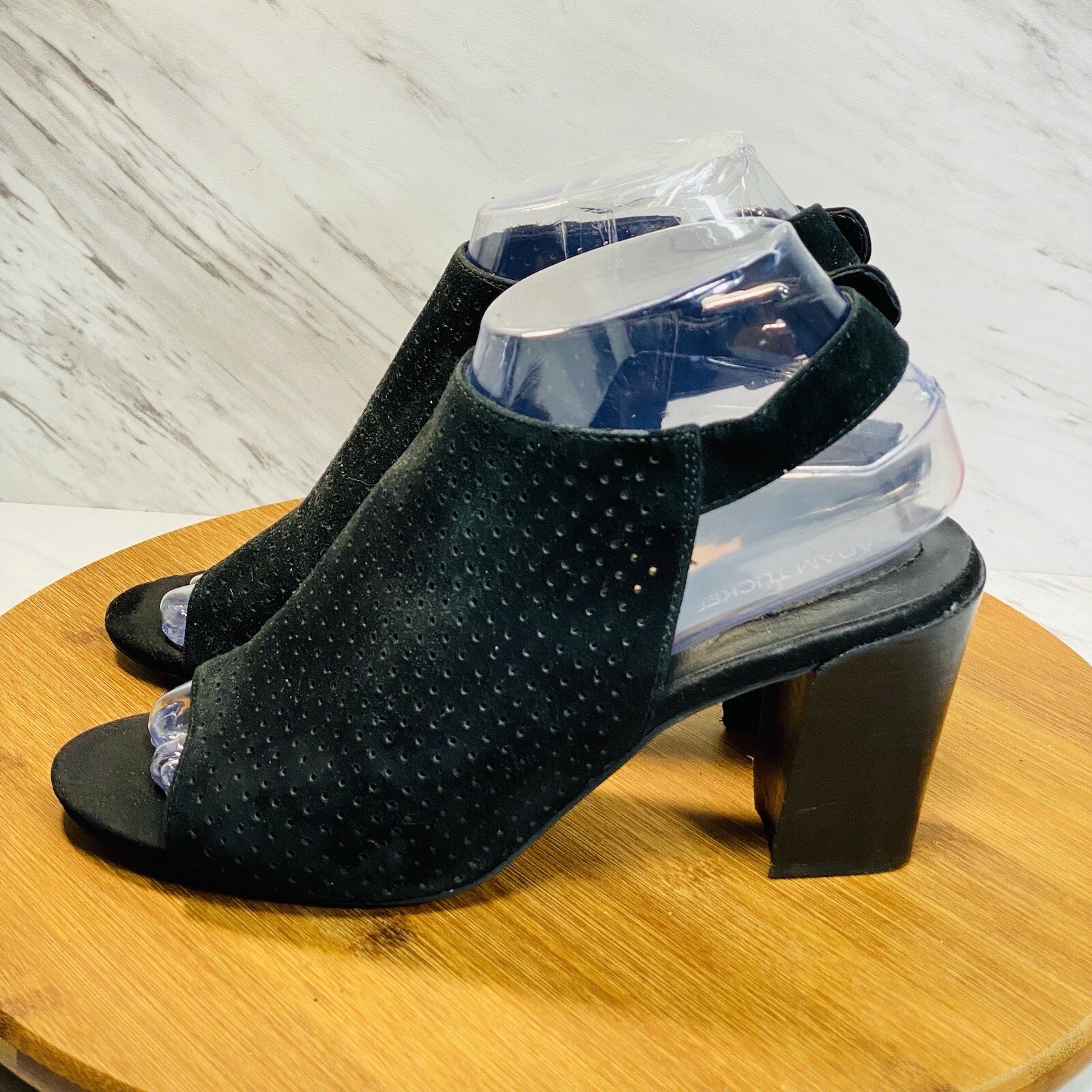 APL Adam Tucker Meridia sandalo scamosciato traforato taglia 7 5M nero