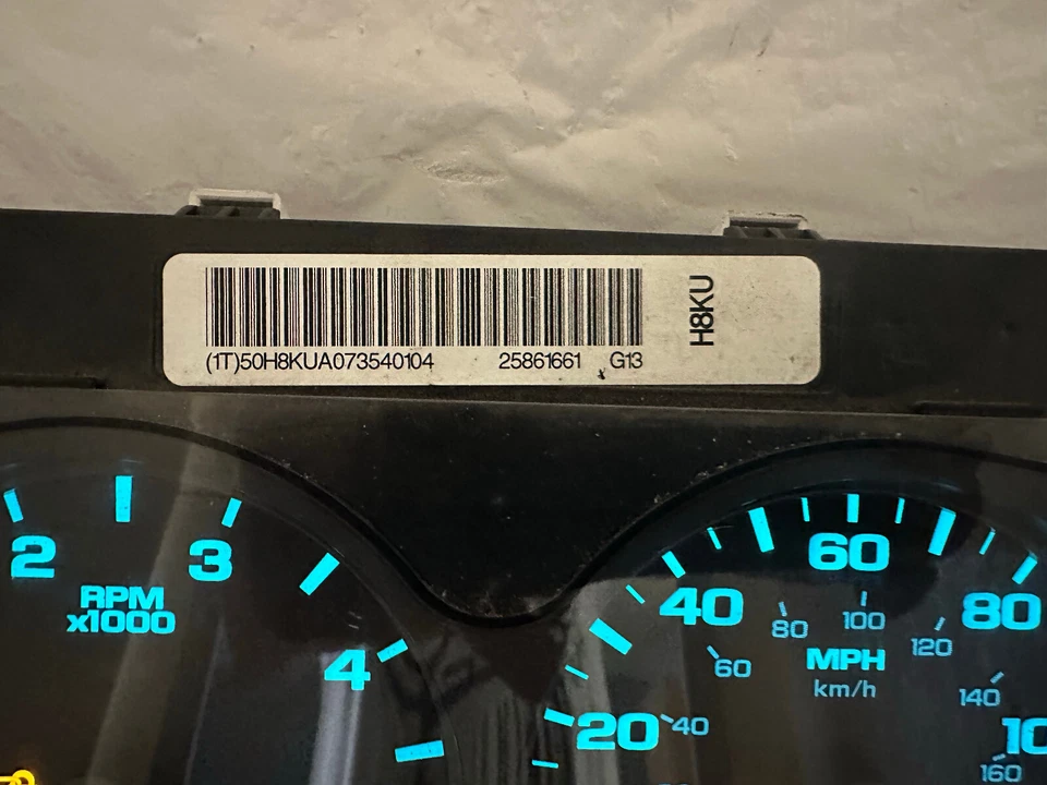 Speedometer Instrument Cluster 07 - 2011 Sierra 2500/3500 100,066 Miles DIESEL - Image 3 of 3